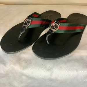 Black Gucci Mens Thong sandals